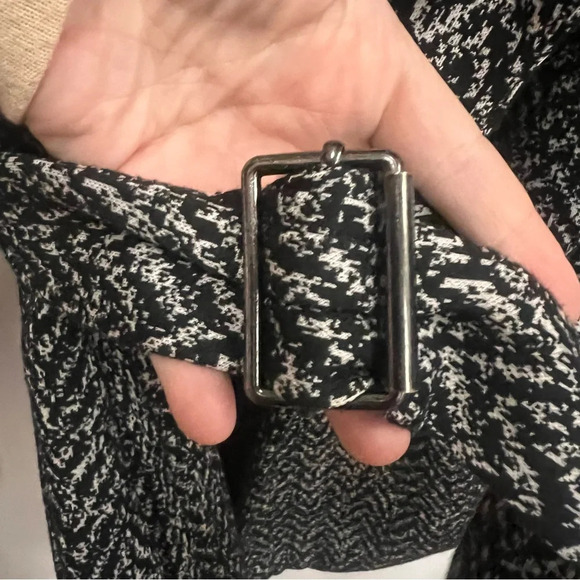 BANANA REPUBLIC knit wrap blazer with large lapels and belt size 6 - Picture 4 of 10